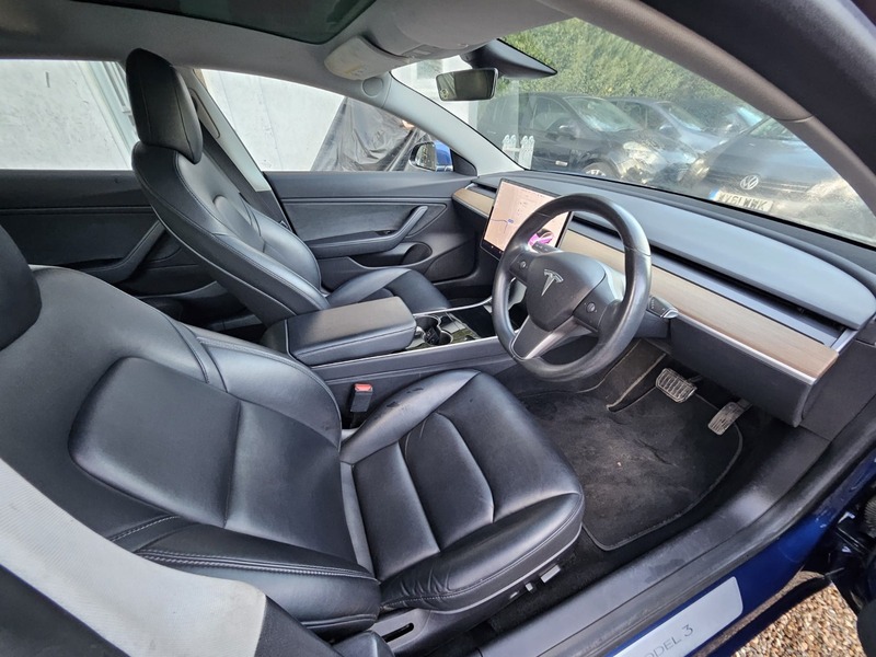 Used Tesla Model 3 2019 for sale - 76346139: Photo 8