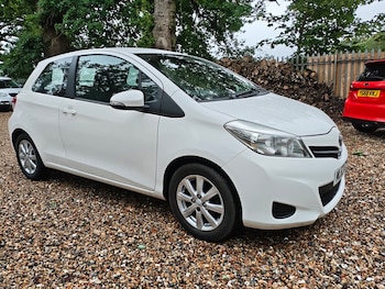 Used Toyota Yaris 2013 for sale - 78833367: Photo