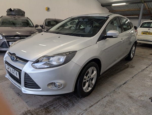 Used Ford Focus 2011 for sale - 74016675: Photo 1