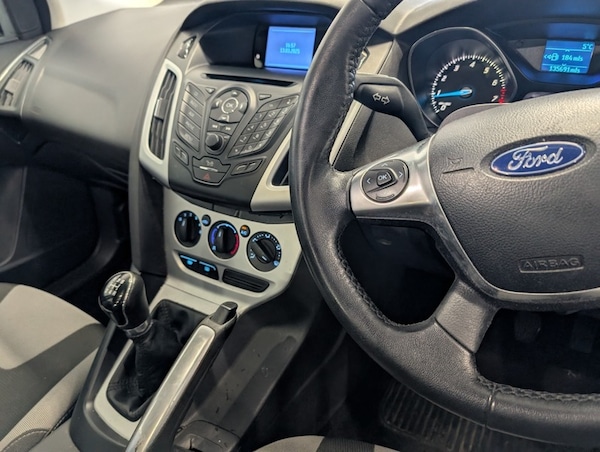 Used Ford Focus 2011 for sale - 74016675: Photo 4