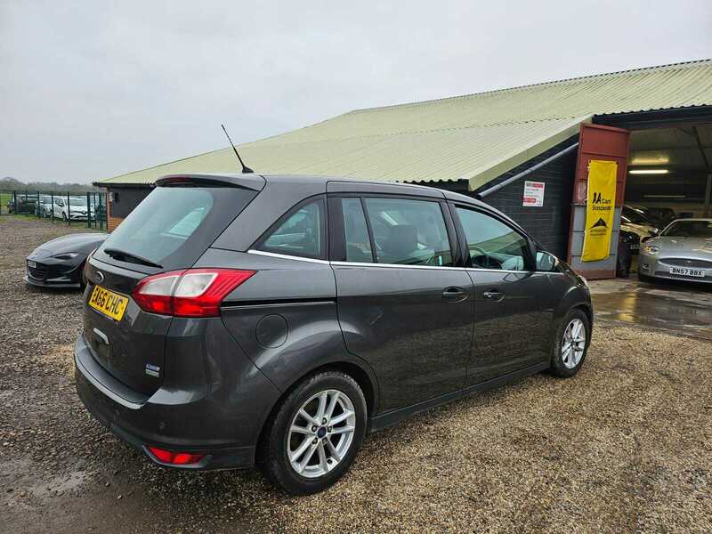 Used Ford Grand C-Max 2016 for sale - 77118300: Photo 5