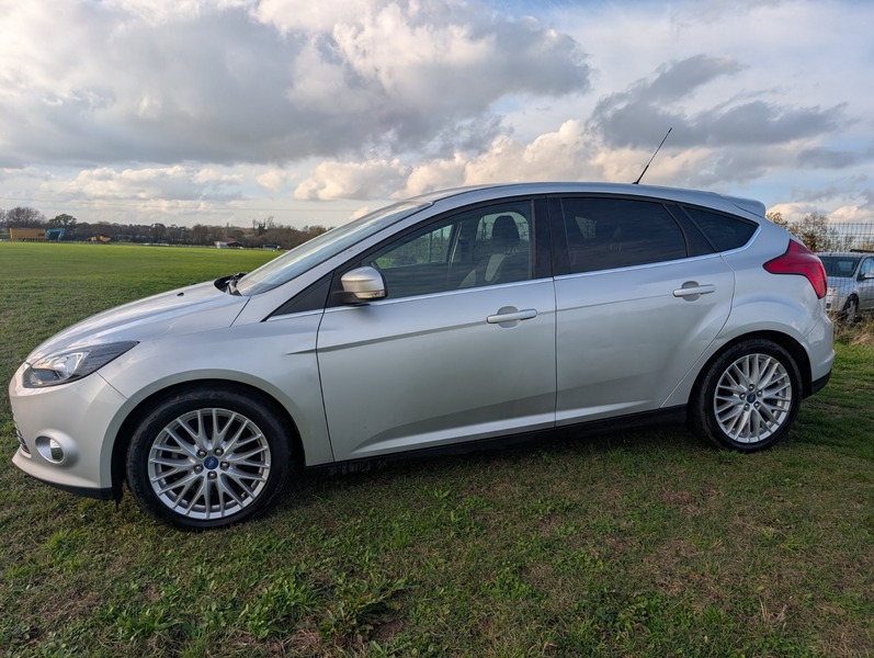 Used Ford Focus 2013 for sale - 76583070: Photo 10