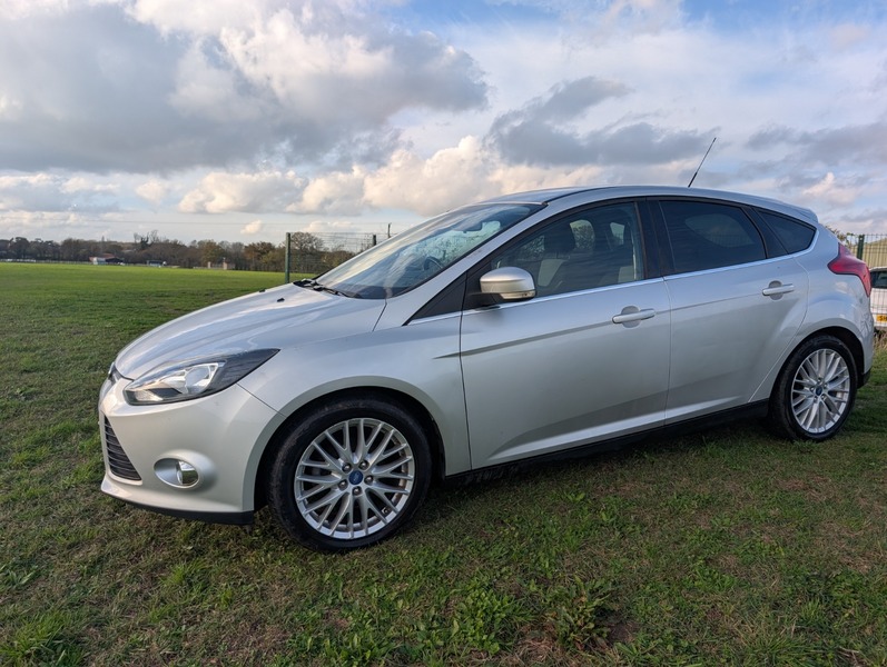 Used Ford Focus 2013 for sale - 76583070: Photo 9