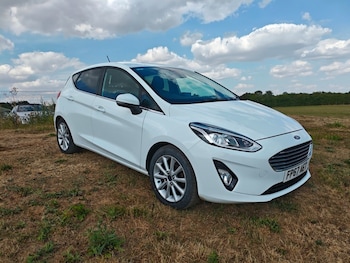 Used Ford Fiesta 2017 for sale - 79245896: Photo