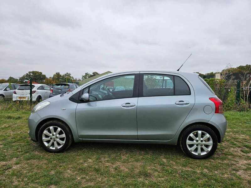 Used Toyota Yaris 2007 for sale - 76236378: Photo 11