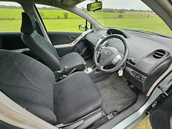 Used Toyota Yaris 2007 for sale - 76236378: Photo