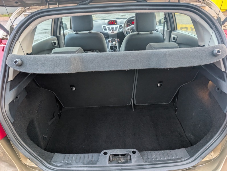 Used Ford Fiesta 2011 for sale - 77228032: Photo 12