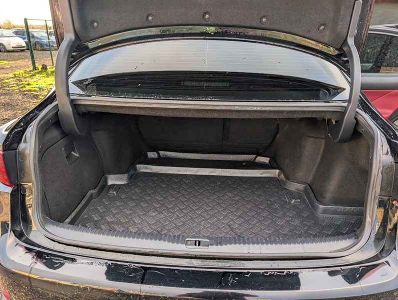 Used Lexus IS 2014 for sale - 76699077: Photo 3