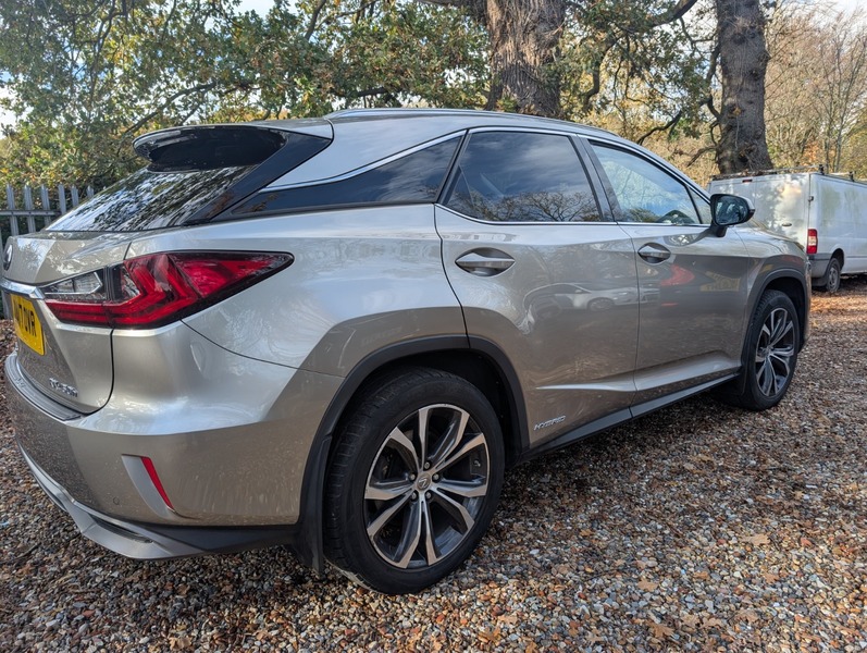 Used Lexus RX 2017 for sale - 76570782: Photo 4
