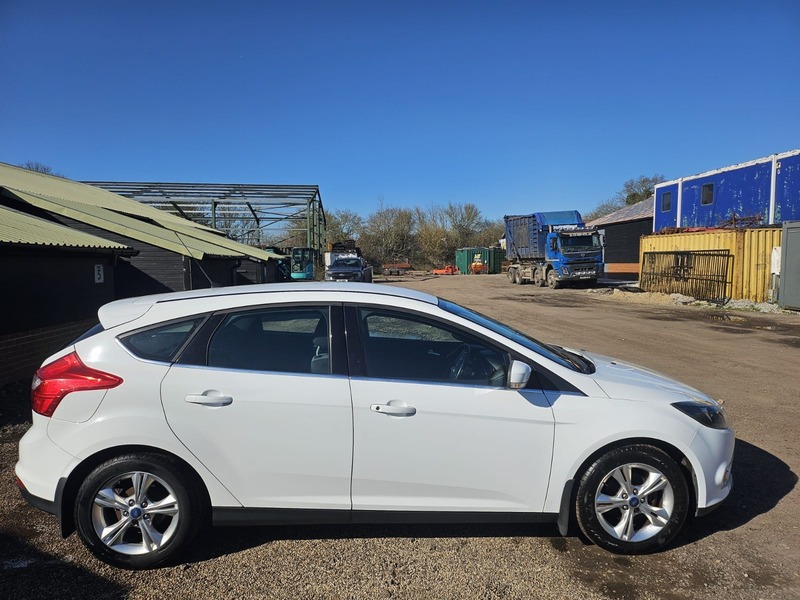 Used Ford Focus 2013 for sale - 77968126: Photo 4