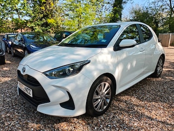 Used Toyota Yaris 2022 for sale - 78469090: Photo