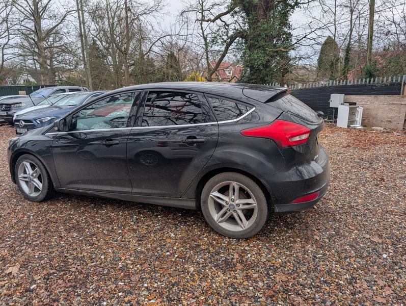 Used Ford Focus 2015 for sale - 76962938: Photo 13