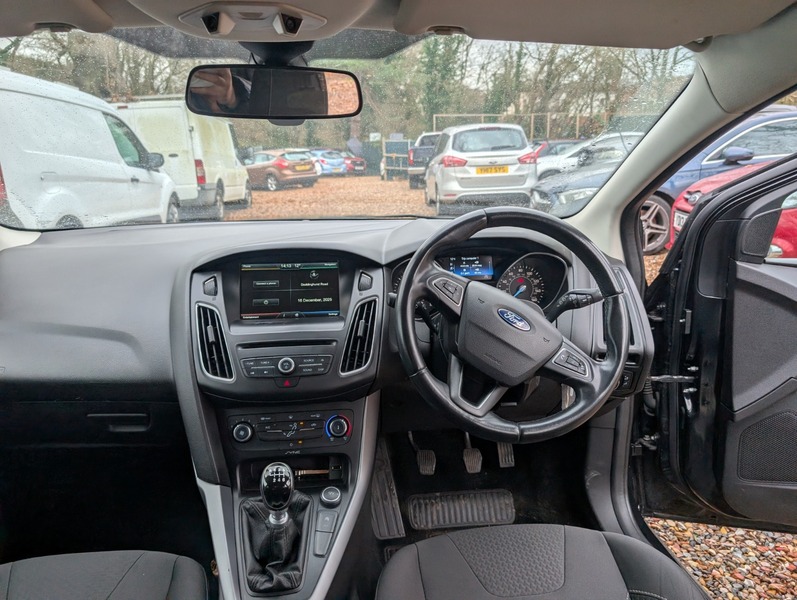 Used Ford Focus 2015 for sale - 76962938: Photo 5