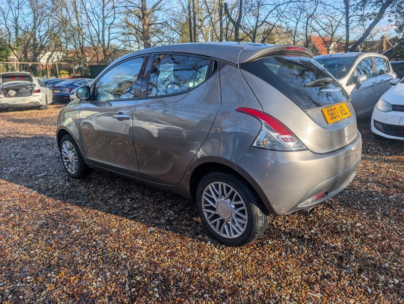 Used Chrysler Ypsilon 2013 for sale - 77236932: Photo 18