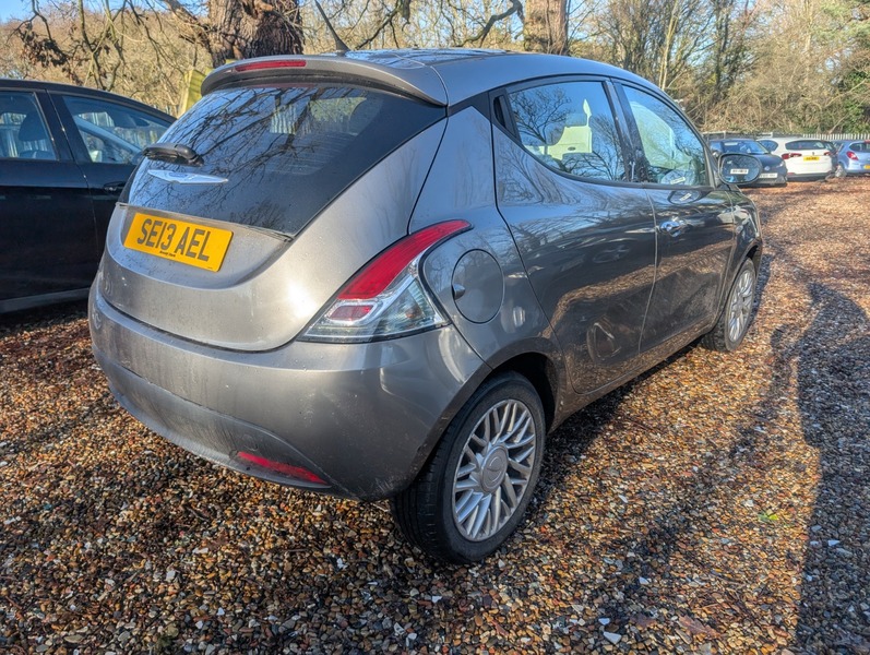 Used Chrysler Ypsilon 2013 for sale - 77236932: Photo 24