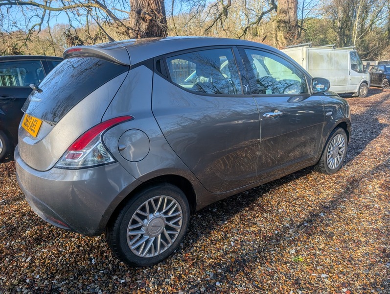 Used Chrysler Ypsilon 2013 for sale - 77236932: Photo 26
