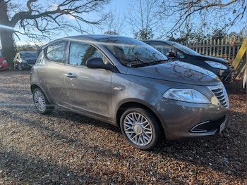 Used Chrysler Ypsilon 2013 for sale - 77236932: Photo