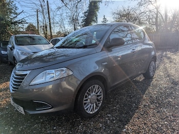 Used Chrysler Ypsilon 2013 for sale - 77236932: Photo