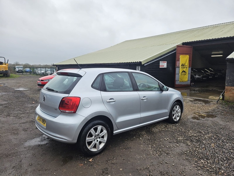 Used Volkswagen Polo 2010 for sale - 77735324: Photo 8