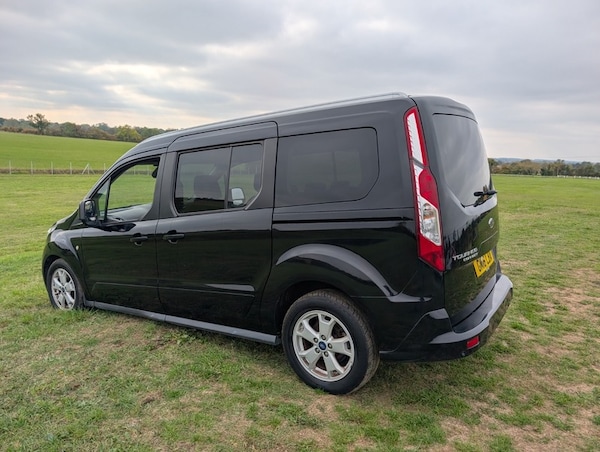 Used Ford Grand Tourneo Connect 2016 for sale - 76245628: Photo 12