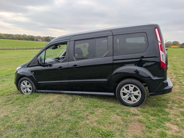 Used Ford Grand Tourneo Connect 2016 for sale - 76245628: Photo 13