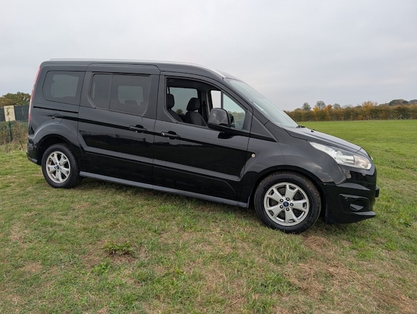 Used Ford Grand Tourneo Connect 2016 for sale - 76245628: Photo 22