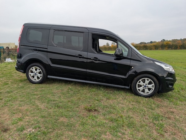 Used Ford Grand Tourneo Connect 2016 for sale - 76245628: Photo 23