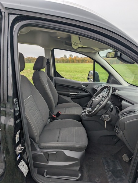 Used Ford Tourneo Connect 2016 for sale - 76245628: Photo 36