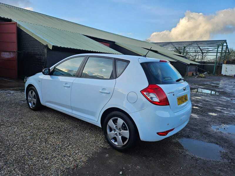 Used Kia Ceed 2010 for sale - 77384953: Photo 16