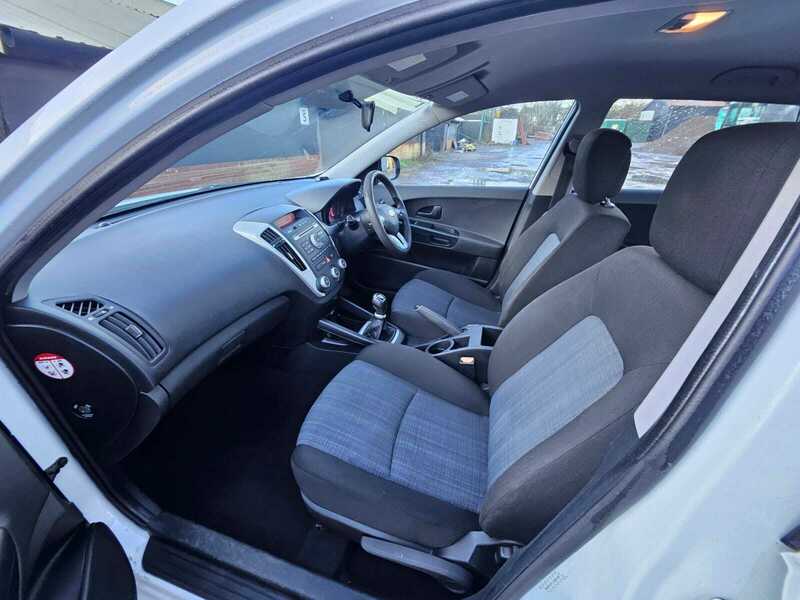 Used Kia Ceed 2010 for sale - 77384953: Photo 18