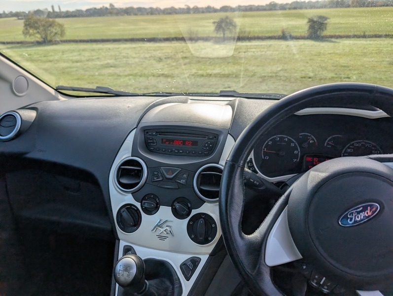 Used Ford Ka 2012 for sale - 76418059: Photo 32