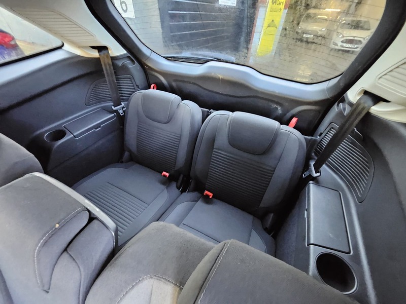 Used Ford Grand C-Max 2016 for sale - 76924122: Photo 16