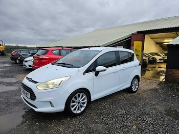 2015 - 1.0 EcoBoost Titanium 5dr