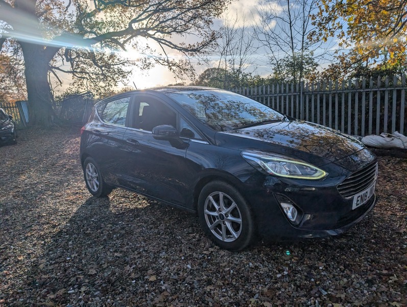 Used Ford Focus 2018 for sale - 76784676: Photo 2