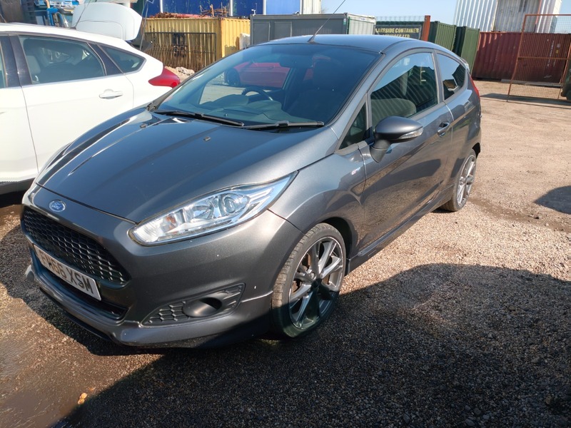 Used Ford Fiesta 2016 for sale - 77968119: Photo 2