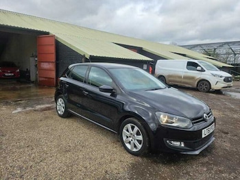 Used Volkswagen Polo 2011 for sale - 77735329: Photo
