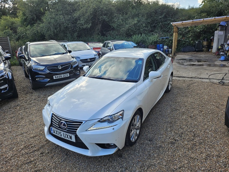 Used Lexus IS 2015 for sale - 76591295: Photo 2