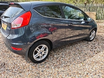 Used Ford Fiesta 2013 for sale - 78213213: Photo