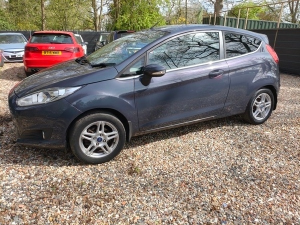 Used Ford Fiesta 2013 for sale - 78213213: Photo 2