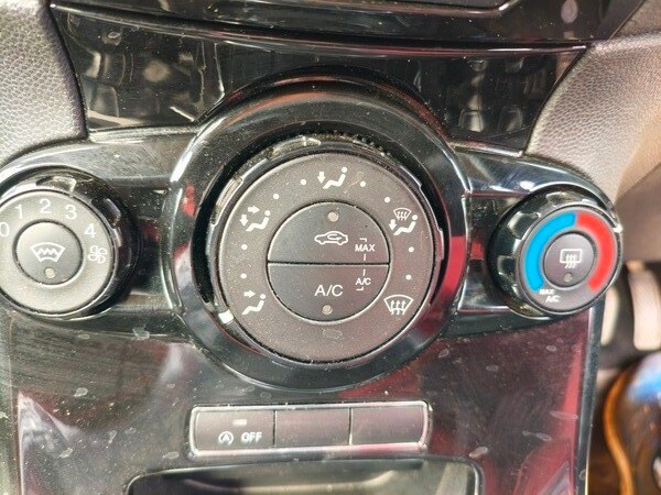 Used Ford Fiesta 2013 for sale - 78213213: Photo 25