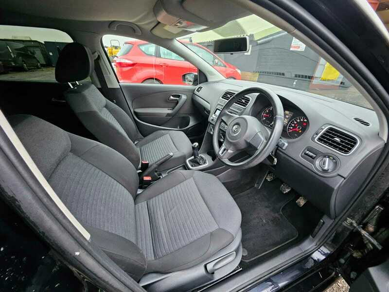Used Volkswagen Polo 2010 for sale - 77384950: Photo 14