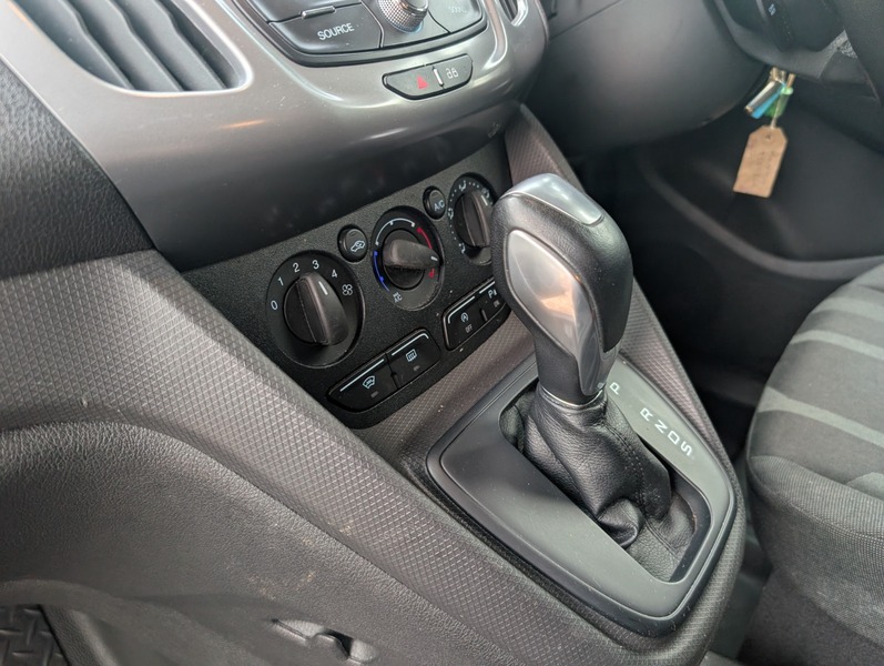 Used Ford Transit Connect 2017 for sale - 76596058: Photo 25