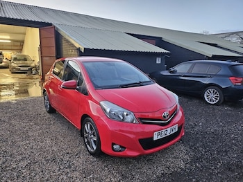 Used Toyota Yaris 2012 for sale - 77020511: Photo