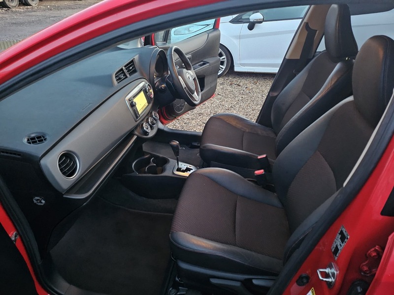 Used Toyota Yaris 2012 for sale - 77020511: Photo 8