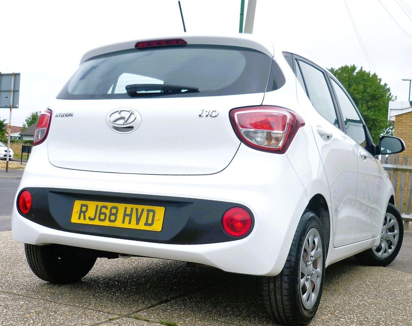 Used Hyundai i10 2018 for sale - 76914558: Photo 16