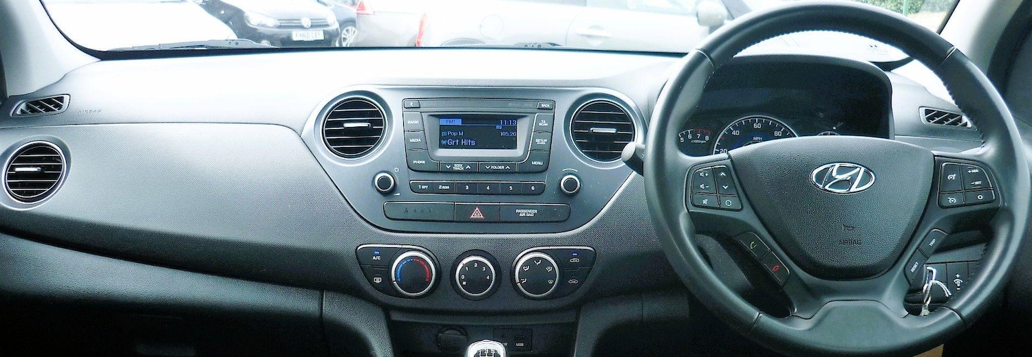 Used Hyundai i10 2018 for sale - 76914558: Photo 19