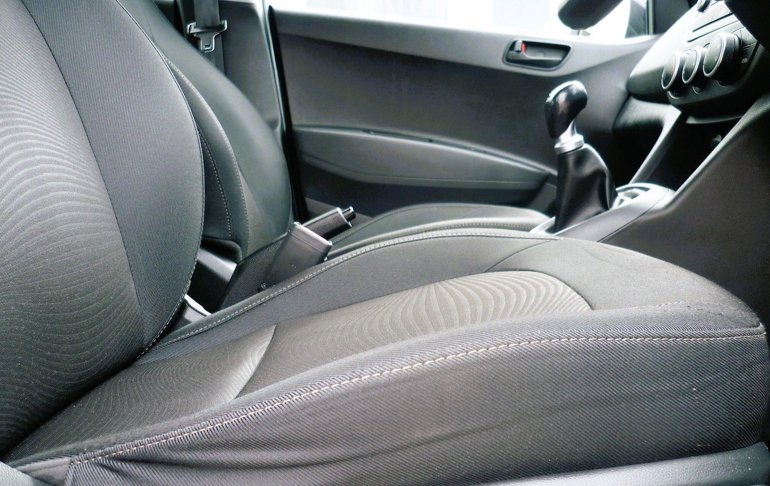 Used Hyundai i10 2018 for sale - 76914558: Photo 22