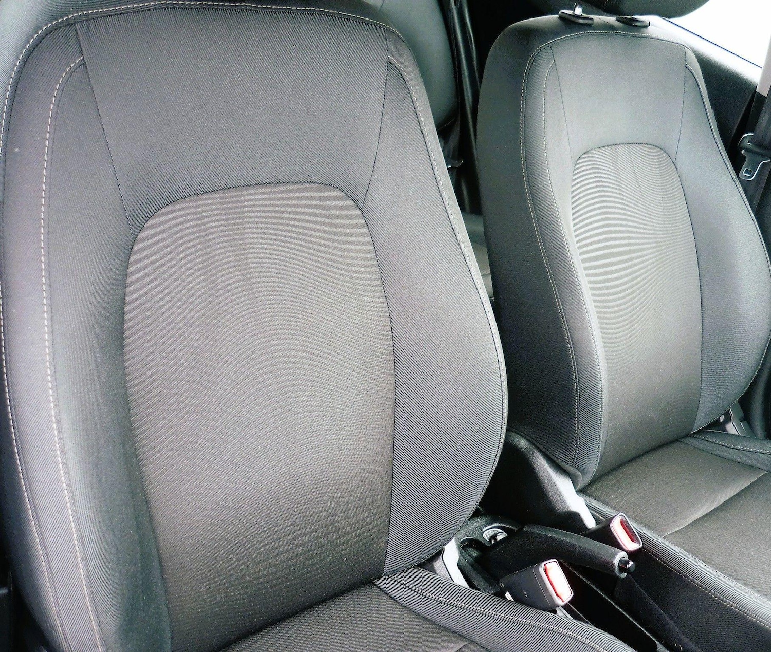 Used Hyundai i10 2018 for sale - 76914558: Photo 23