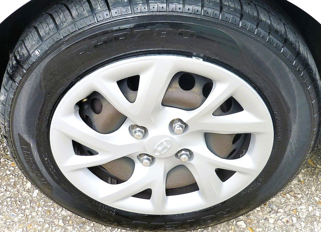 Used Hyundai i10 2018 for sale - 76914558: Photo 28