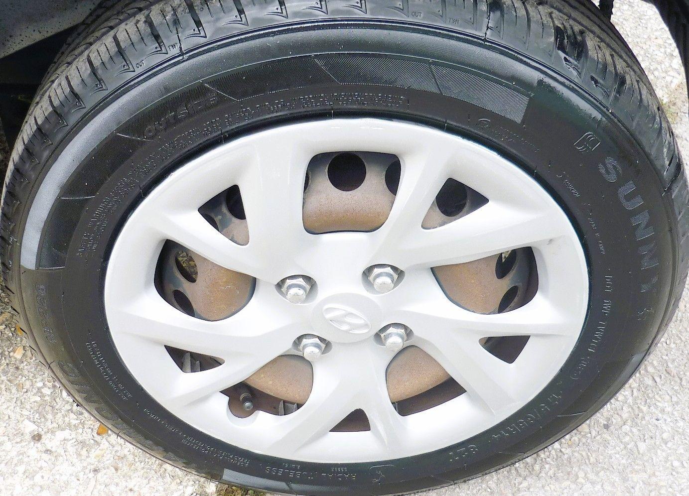 Used Hyundai i10 2018 for sale - 76914558: Photo 29